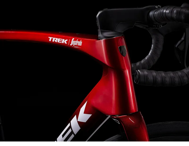 Trek Domane SLR 6 eTap Road Bike in Metallic Red Smoke/Blue Smoke-4